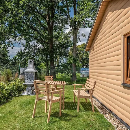 Summer House By The Sea With Bbq And Playroom Vakantiehuis Świerzno